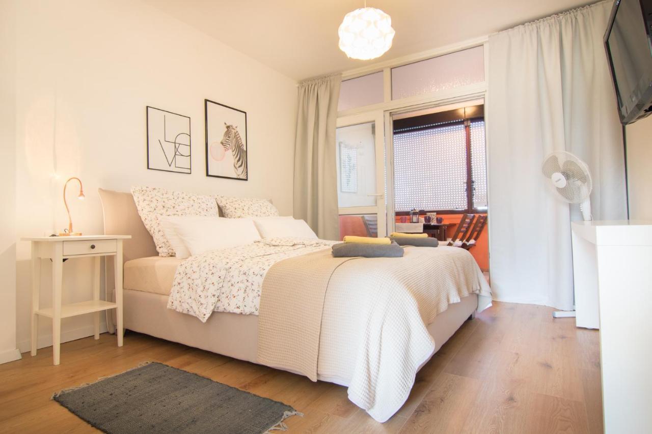 Harbour-apartment With Sea View And Parking Spot Apartment