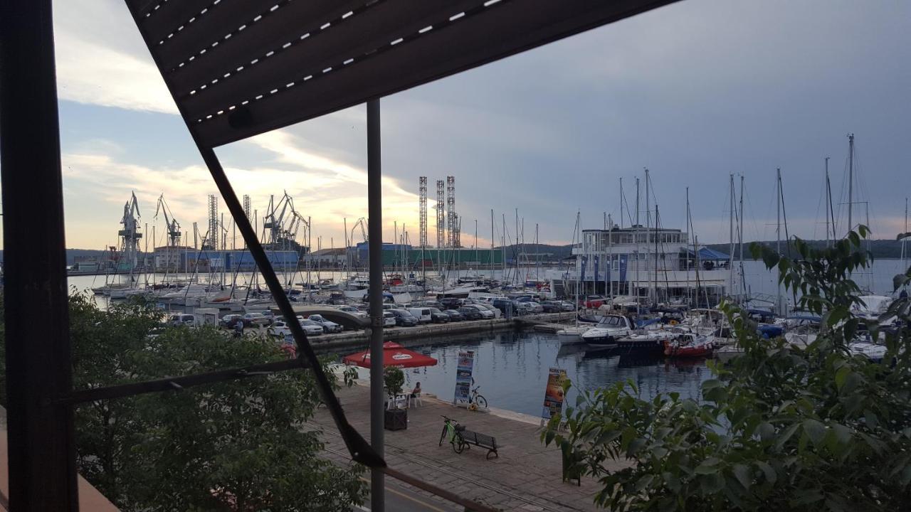 Harbour-apartment With Sea View And Parking Spot Pula
